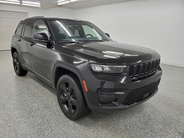 2022 Jeep Grand Cherokee Altitude