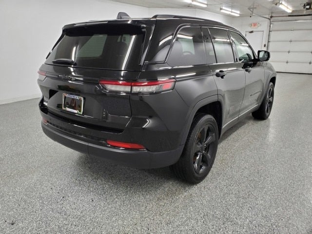 2022 Jeep Grand Cherokee Altitude