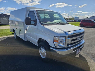 2027 Ford E-350SD Base Cutaway