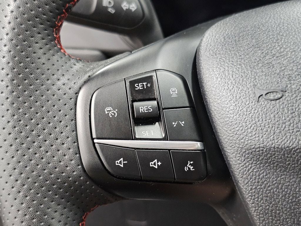 2023 Ford Escape ST-Line Elite