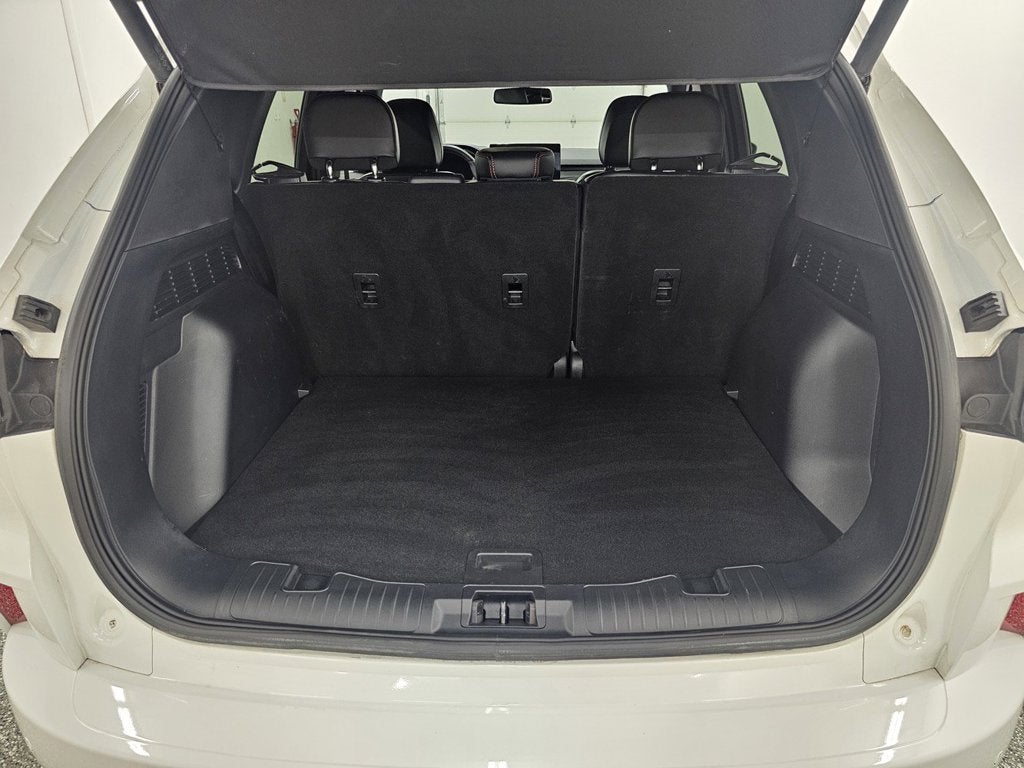2025 Ford Escape ST-Line Elite