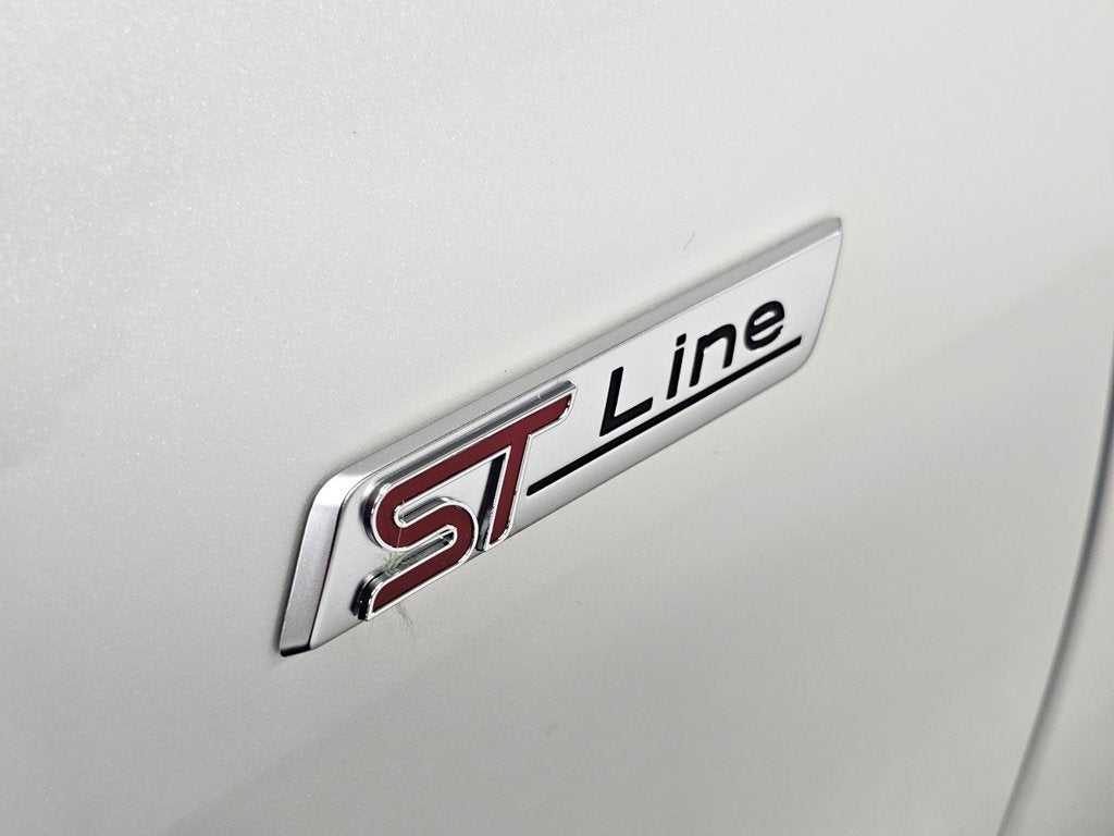 2025 Ford Escape ST-Line Elite