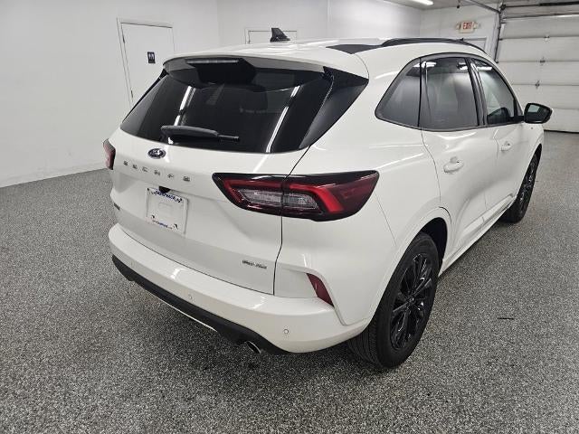 2025 Ford Escape ST-Line Elite