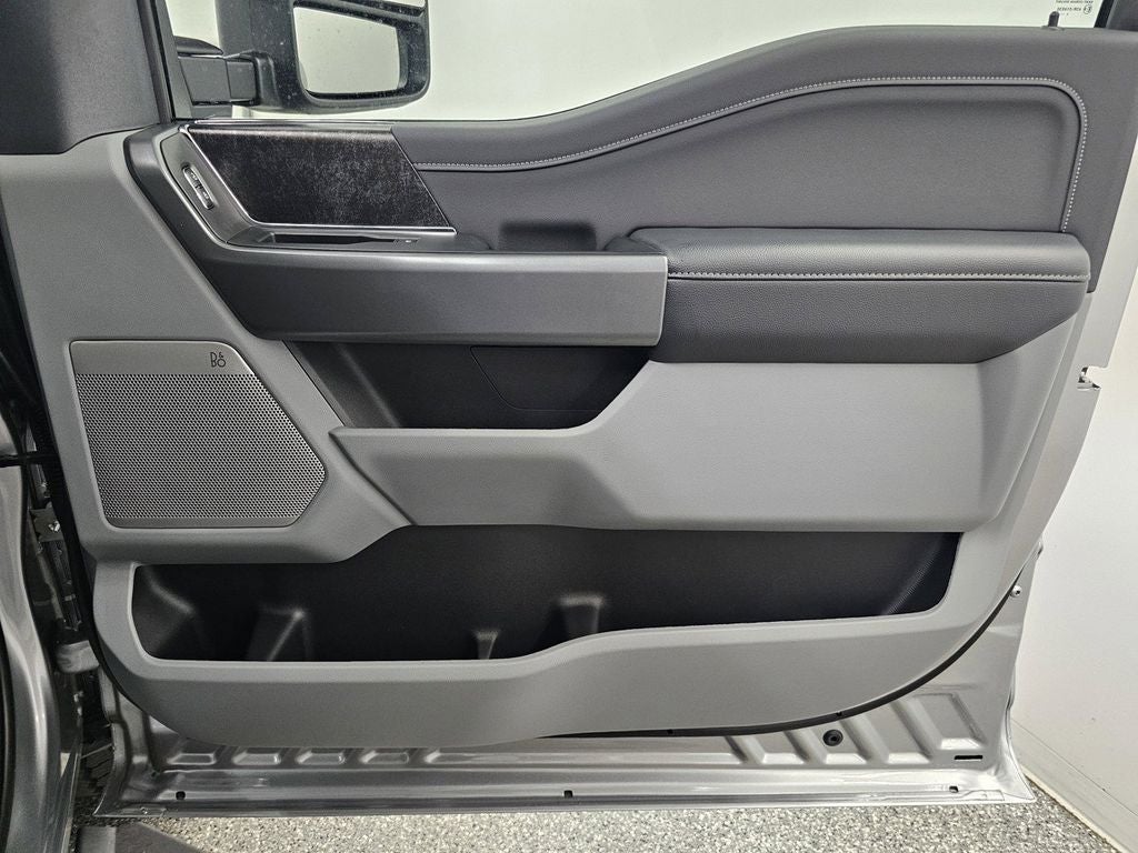 2027 Ford F-250SD XLT