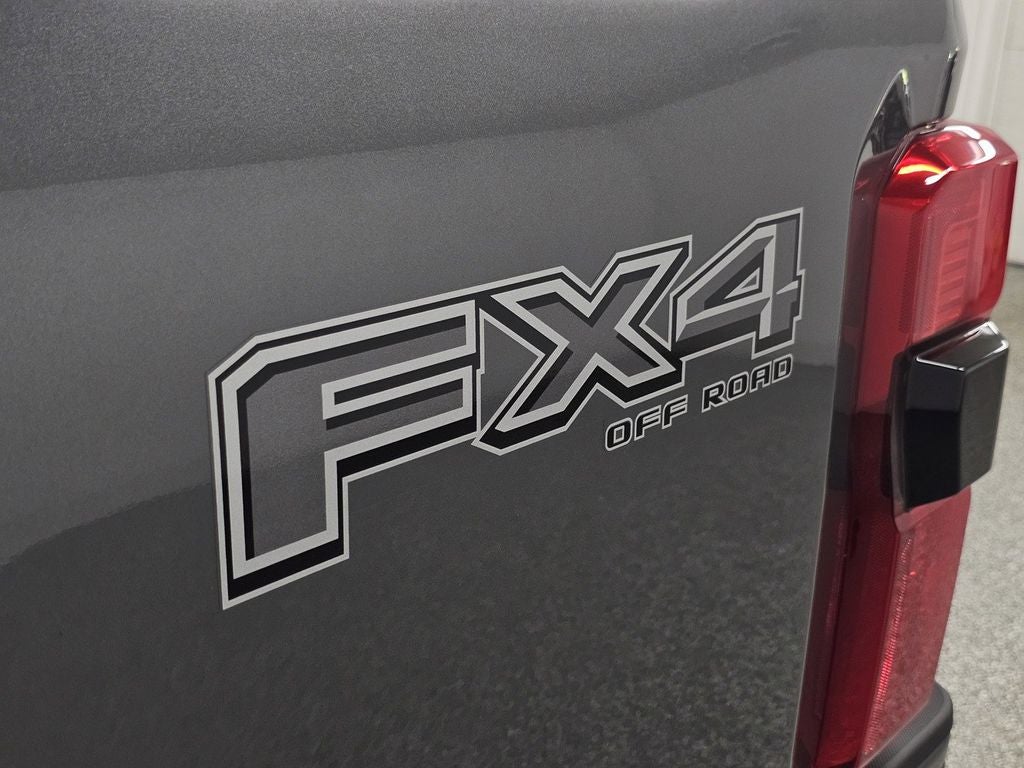 2027 Ford F-250SD XLT