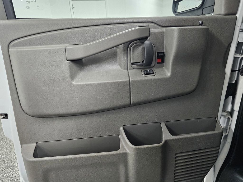 2023 Chevrolet Express 3500 LS Passenger