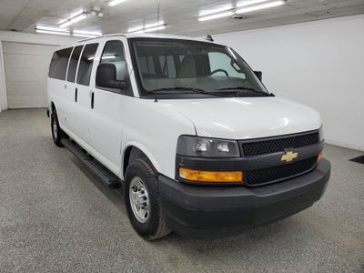 2022 Chevrolet Express 3500 LS Passenger