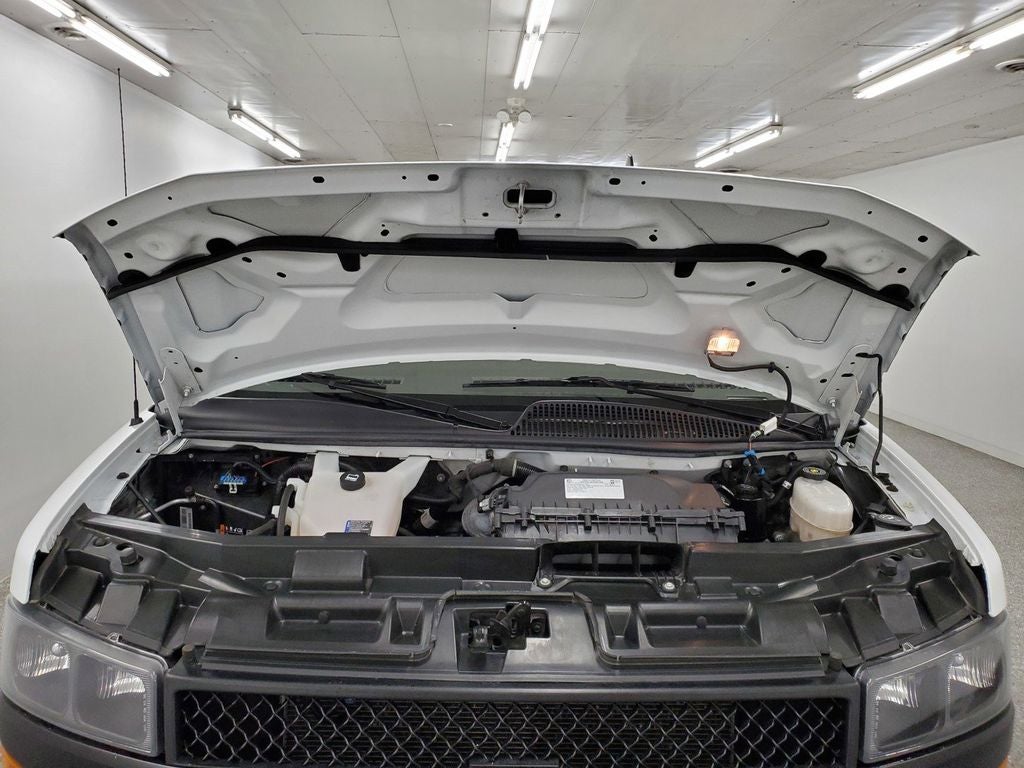 2022 Chevrolet Express 3500 LS Passenger