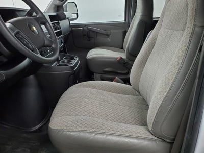 2022 Chevrolet Express 3500 LS Passenger