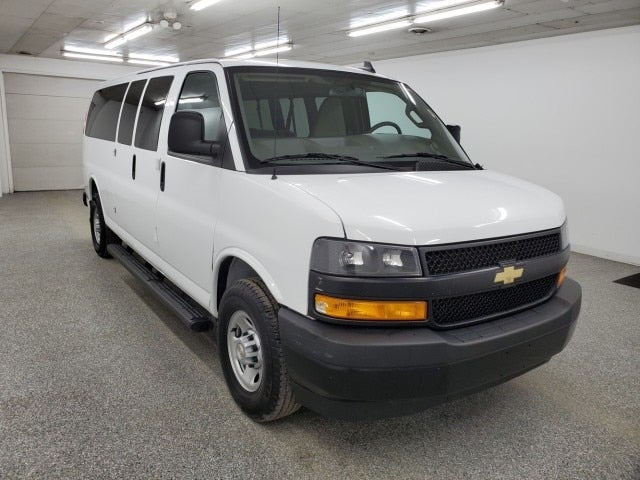 2022 Chevrolet Express 3500 LS Passenger