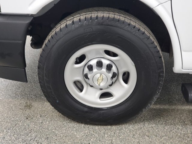 2022 Chevrolet Express 3500 LS Passenger