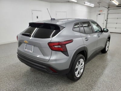 2025 Chevrolet Trax LS