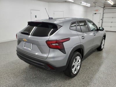 2025 Chevrolet Trax LS