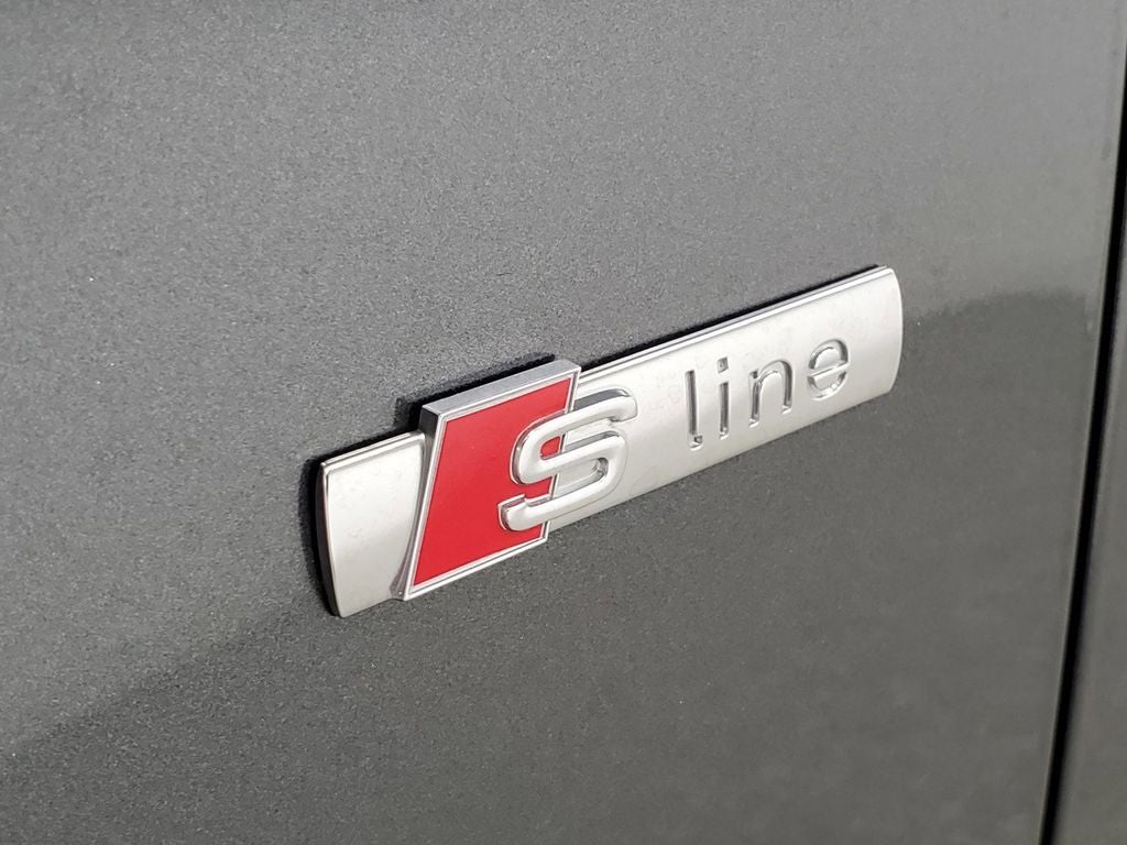 2023 Audi Q5 45 S line Premium quattro