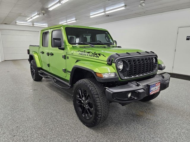 2025 Jeep Gladiator Nighthawk