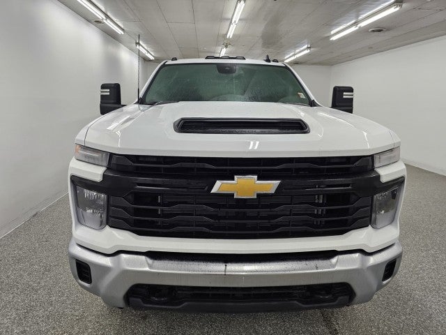 2026 Chevrolet Silverado 3500HD CC Work Truck