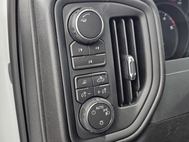 2026 Chevrolet Silverado 2500HD Custom