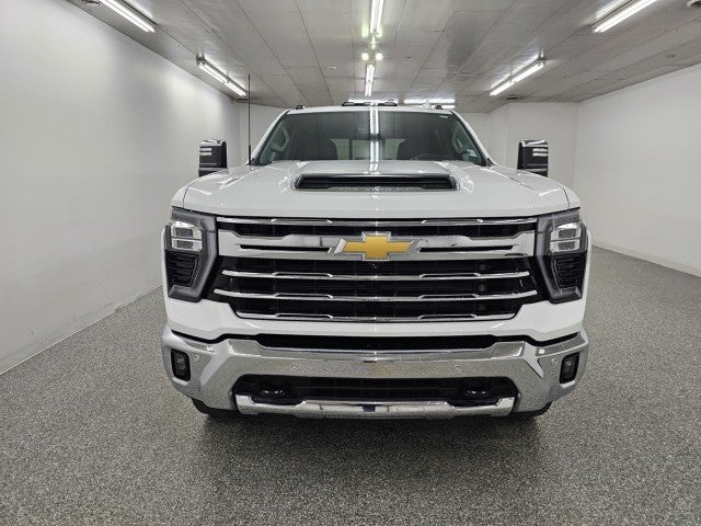 2025 Chevrolet Silverado 3500HD LTZ