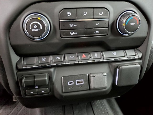 2026 Chevrolet Silverado 2500HD Custom