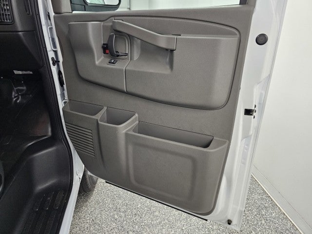 2026 Chevrolet Express Cargo Van Base