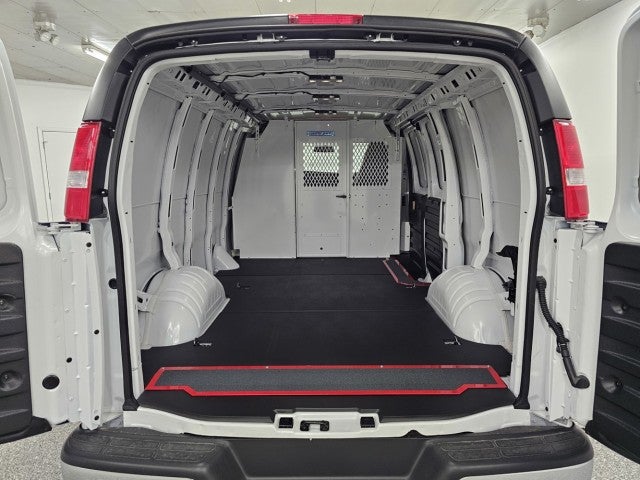2026 Chevrolet Express Cargo Van Base