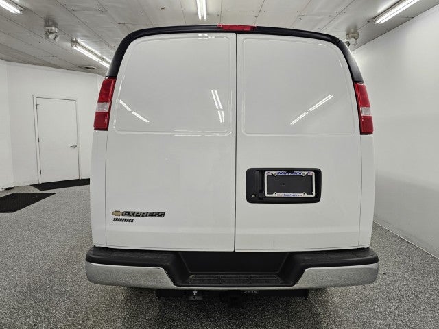 2026 Chevrolet Express Cargo Van Base