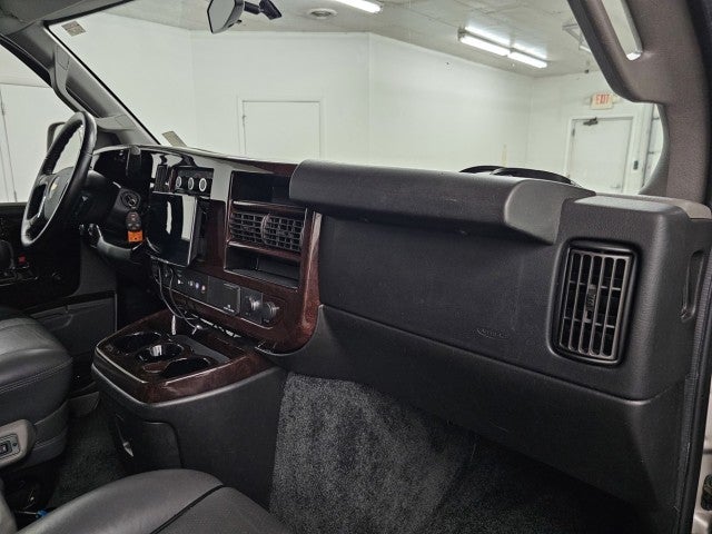 2017 Chevrolet Express Cargo Van Base