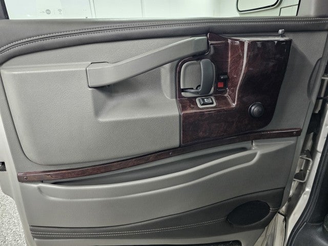 2017 Chevrolet Express Cargo Van Base