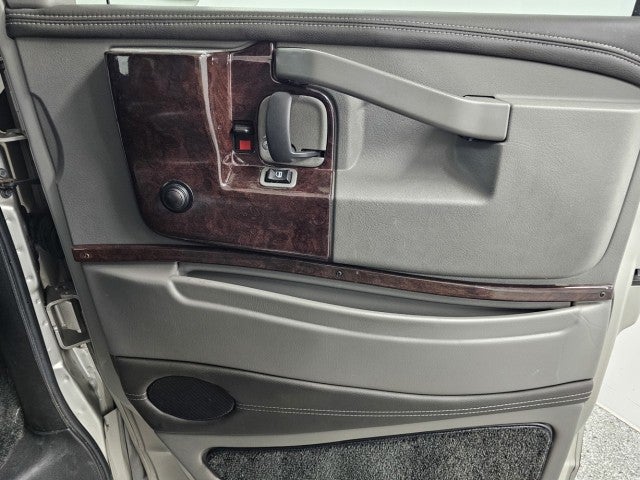 2017 Chevrolet Express Cargo Van Base