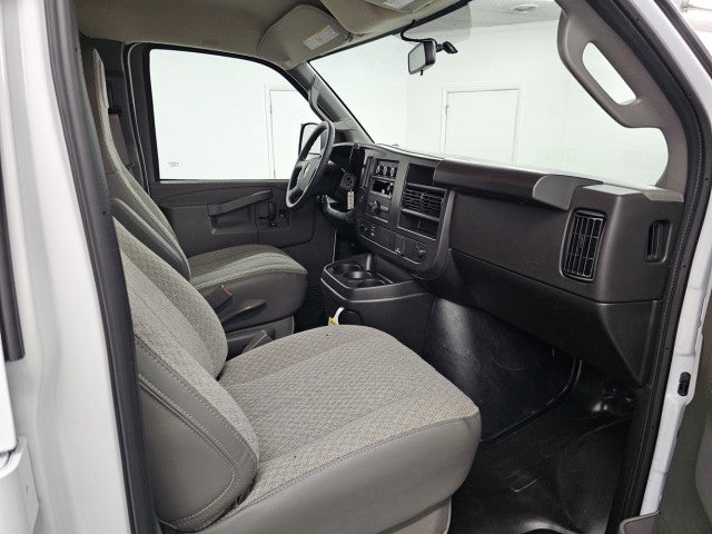 2026 Chevrolet Express Cargo Van Base