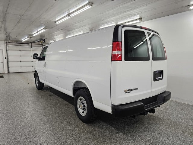 2026 Chevrolet Express Cargo Van Base