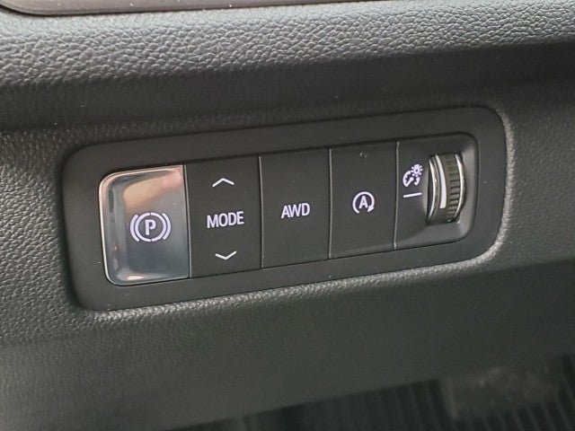 2026 Chevrolet Traverse AWD LT