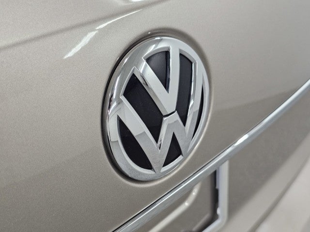 2016 Volkswagen Passat 1.8T S
