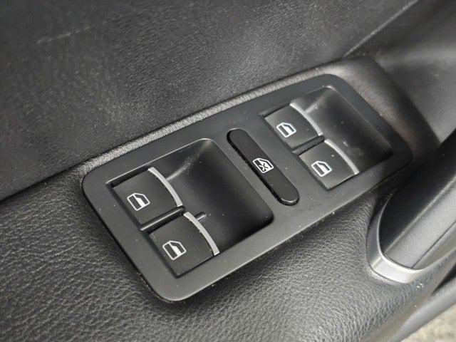 2016 Volkswagen Passat 1.8T S