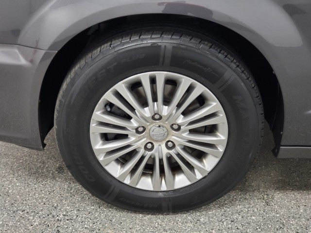 2014 Chrysler Town & Country Touring-L 30th Anniversary