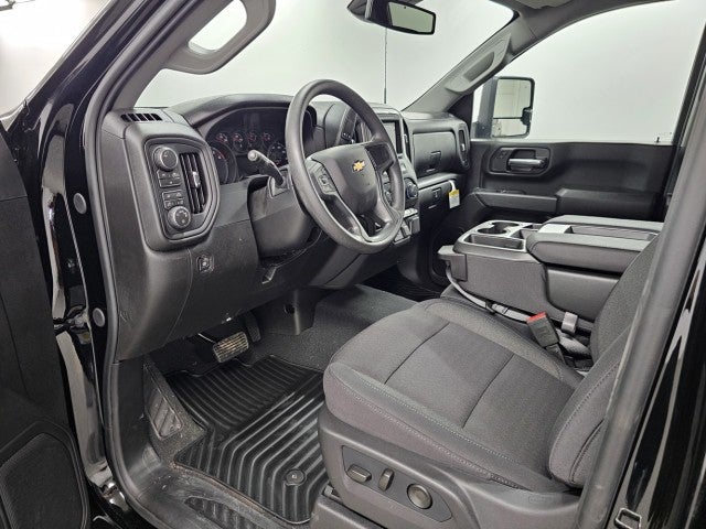 2026 Chevrolet Silverado 2500HD Custom