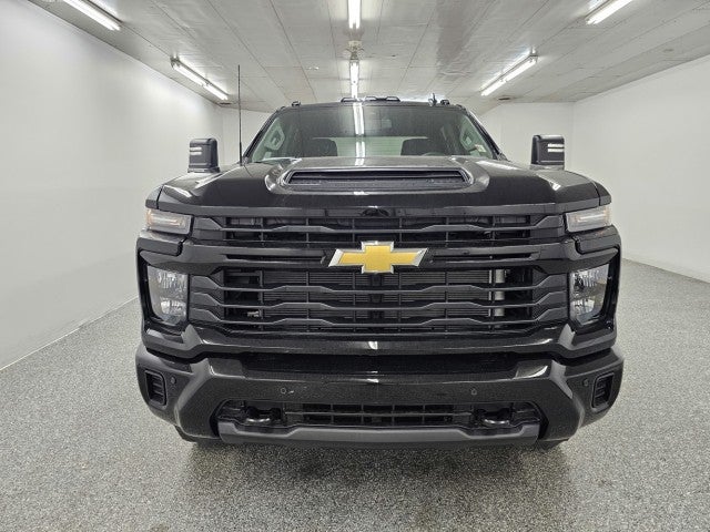 2026 Chevrolet Silverado 2500HD Custom