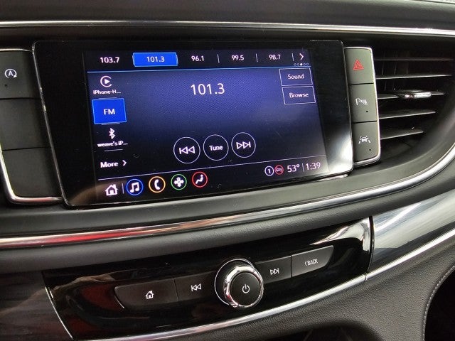 2022 Buick Enclave Essence