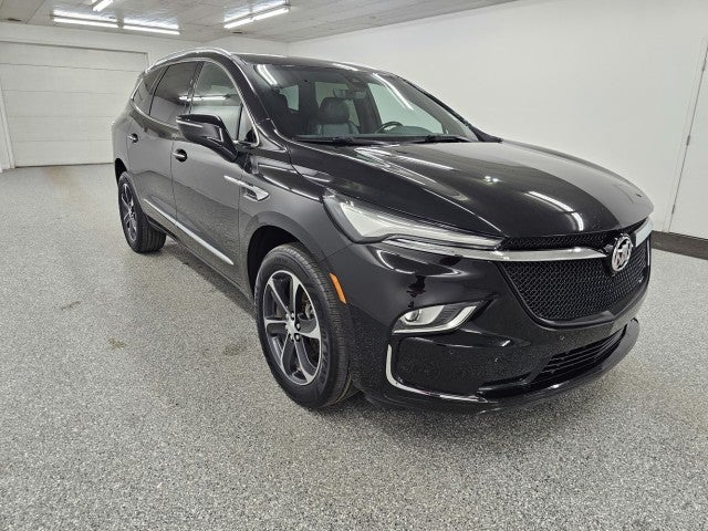 2022 Buick Enclave Essence
