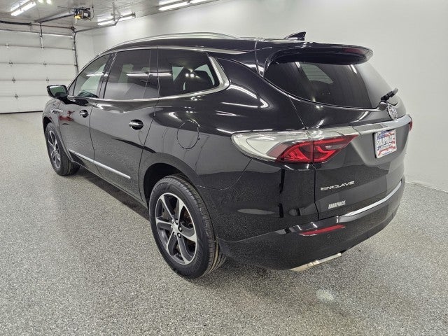 2022 Buick Enclave Essence