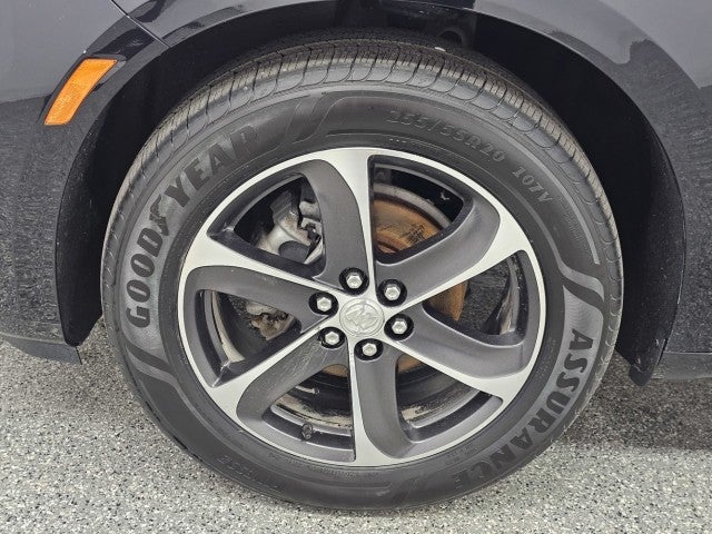 2022 Buick Enclave Essence